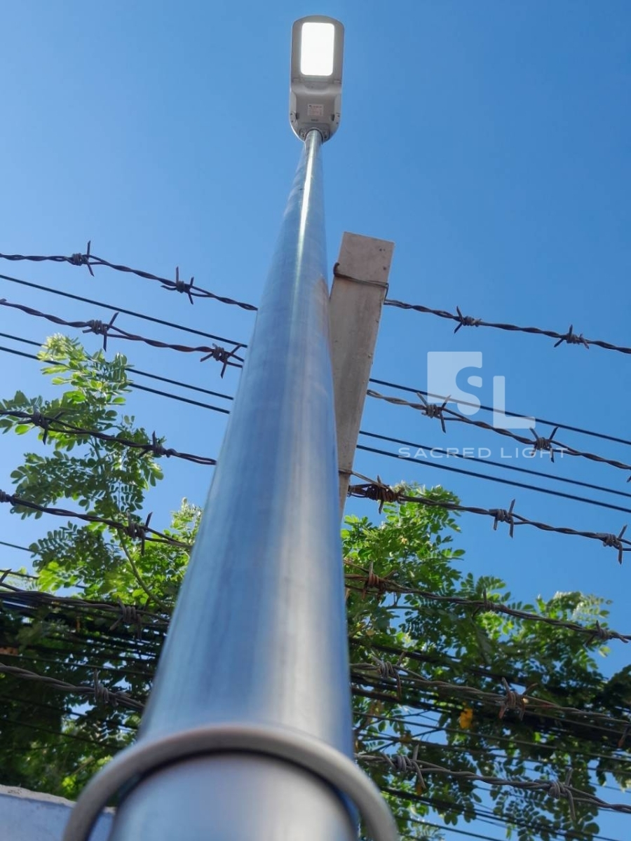 ผลงานการติดตั้งโคมไฟถนน LED บริเวณรอบโรงงานผลิตเครื่องดื่มน้ำอัดลม @มีนบุรี