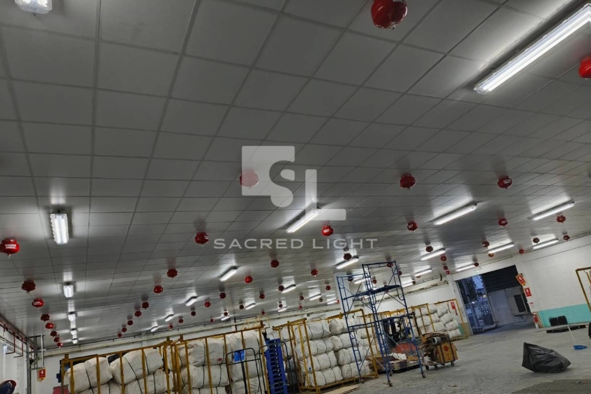 ผลงานการติดตั้งโคมไฟกันระเบิด LED โรงงานเครื่องหนัง @นิคมลาดกระบัง