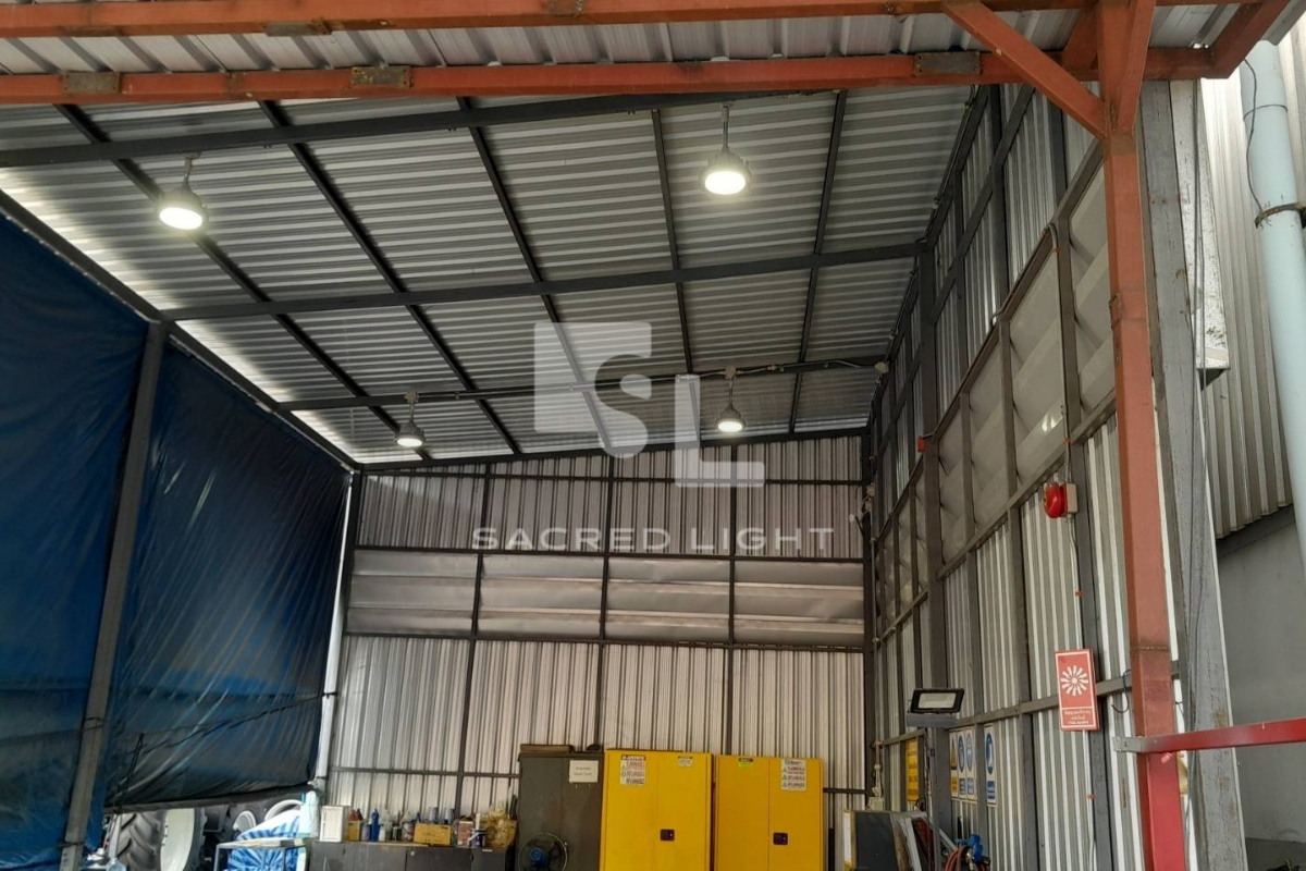 ผลงานการติดตั้งโคมไฟกันระเบิด LED โรงพ่นสี @สมุทรปราการ