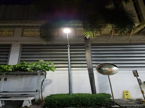 ผลงานการติดตั้งโคมไฟถนน LED ระบบโซล่าเซลล์ (SOLAR LED STREET LIGHT) @บริษัทผลิตส่วนประกอบของรถยนต์