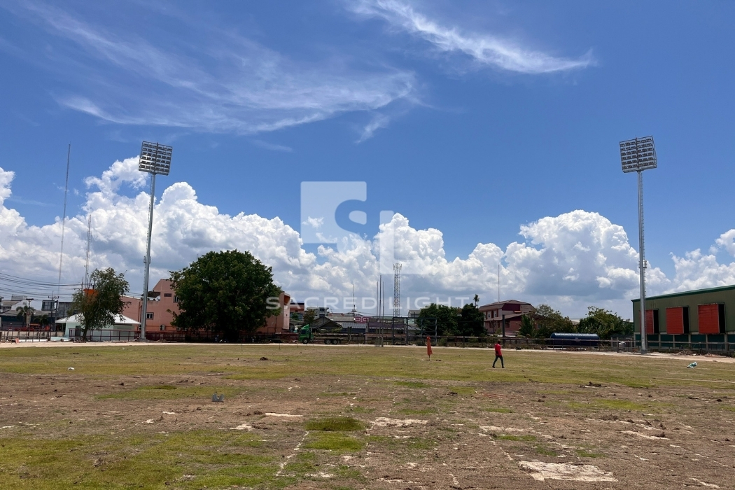 ทีมติดตั้งเสา High Mast Sacred Light