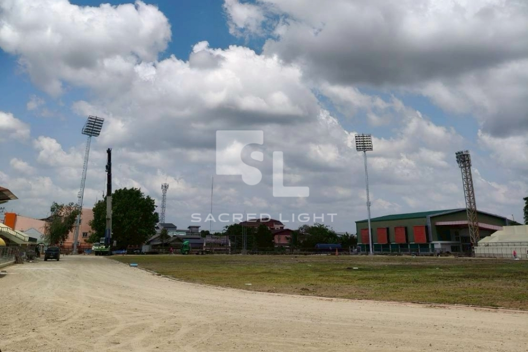 ยึดฐานเสา Highmast เข้ากับ Anchor Bolt