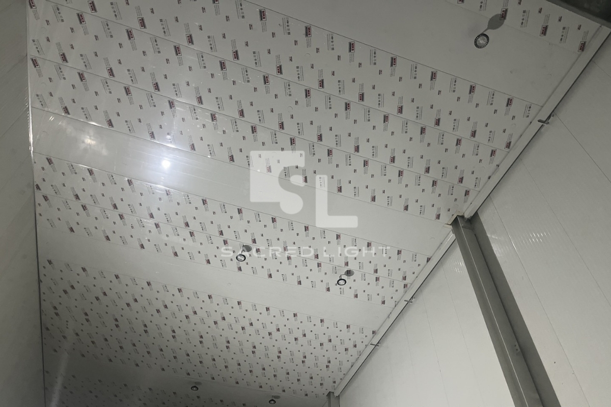 ติดตั้งโคมไฟไฮเบย์ Clean Room MASTERPRO-C 150W โรงงานห้องเย็น สมุทรปราการ