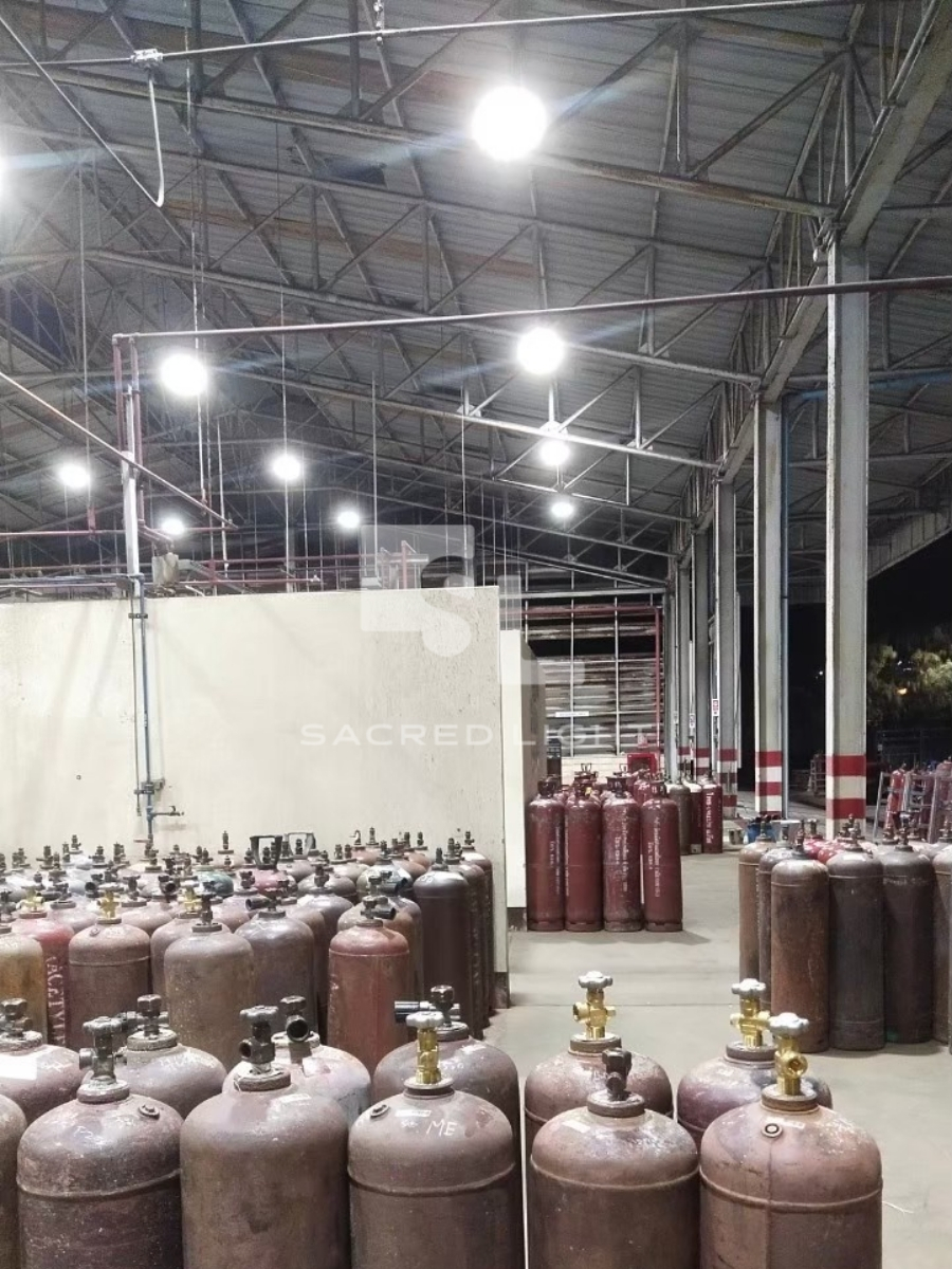 ติดตั้งโคมไฟฟลัดไลท์กันระเบิด J Series โรงงานแก๊ส สมุทรปราการ