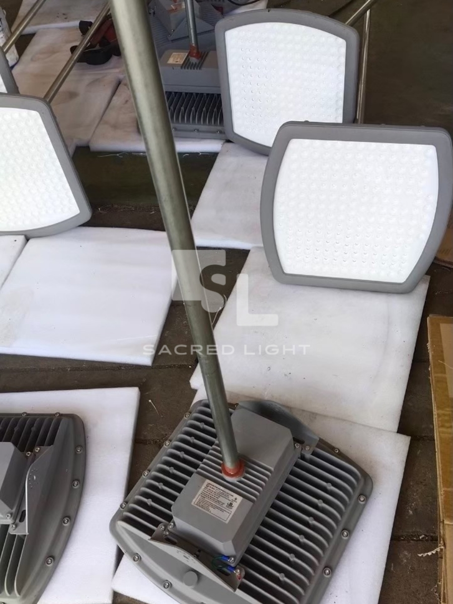 โคมไฟฟลัดไลท์กันระเบิด J Series โรงงานแก๊ส สมุทรปราการ