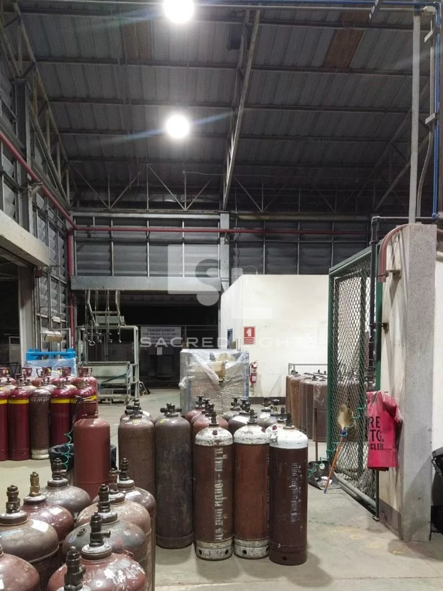 ติดตั้งโคมไฟฟลัดไลท์กันระเบิด J Series โรงงานแก๊ส สมุทรปราการ