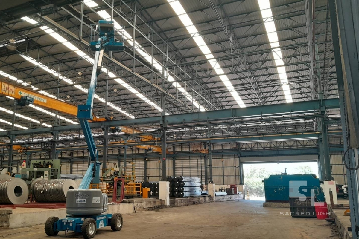 ติดตั้งโคมไฟถนน LED MASTERPRO-5 โรงงานท่อเหล็ก ปทุมธานี