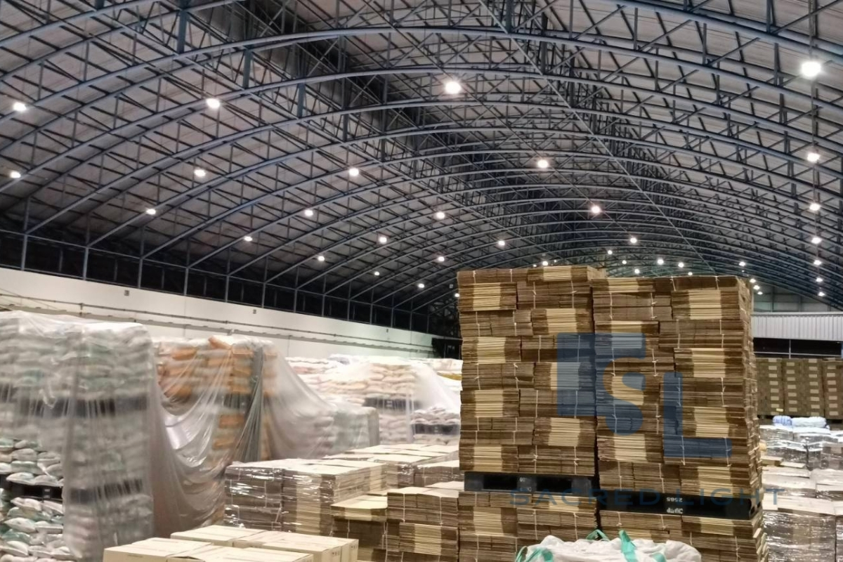 ติดตั้งโคมไฮเบย์ LED โรงงานสีข้าว สระบุรี