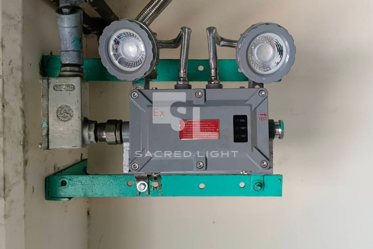 ติดตั้งไฟฉุกเฉินกันระเบิด BCJ โรงงานสีรถยนต์ แหลมฉบัง