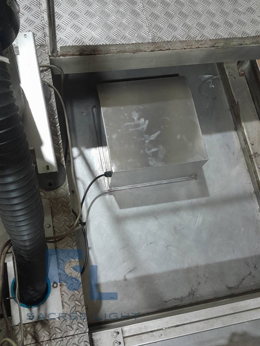 ติดตั้งโคมไฟไฮเบย์ฝังฝ้า LED รุ่น CP4 โรงงานผลิตเครื่องดื่มน้ำอัดลม รังสิต