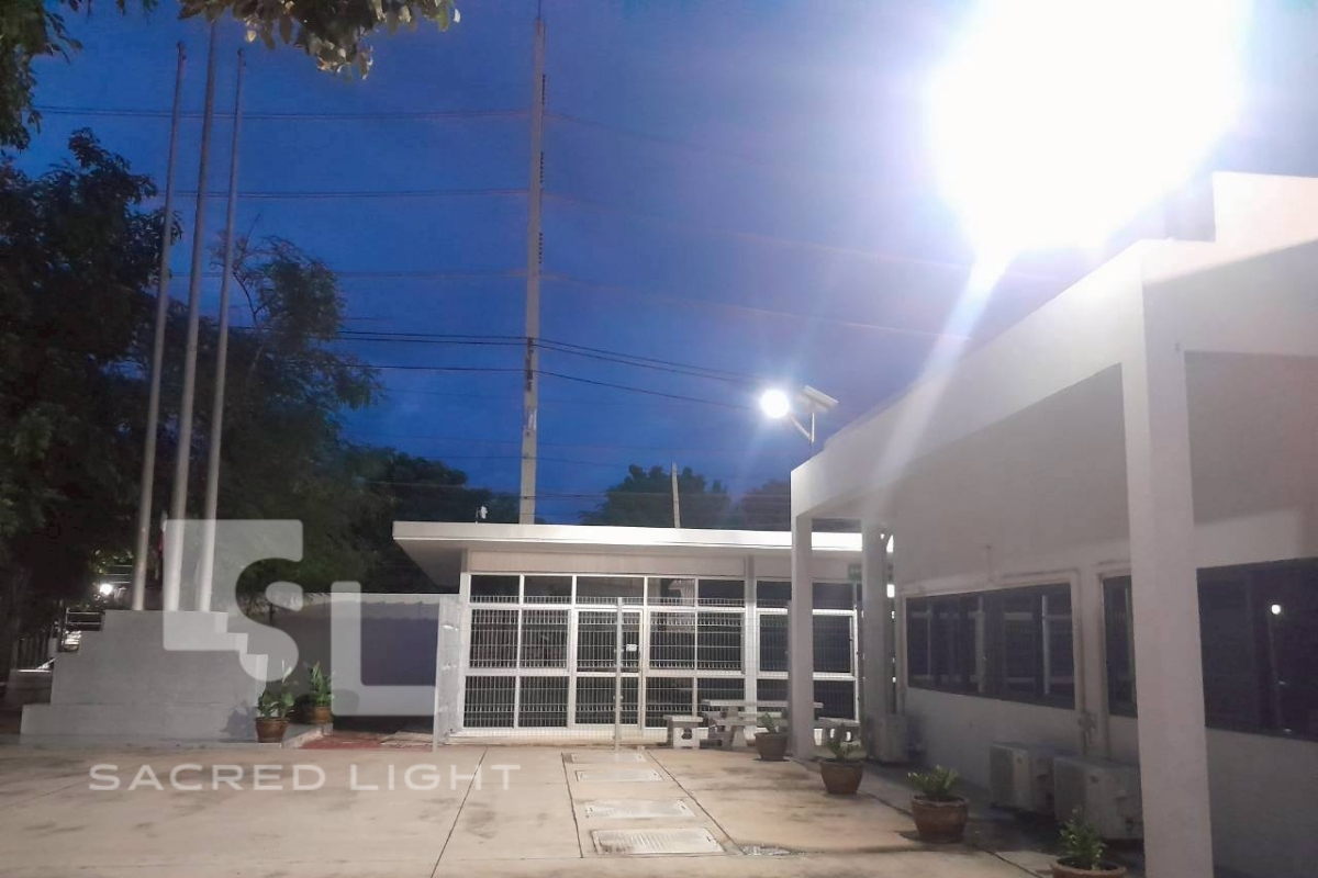 ภาพแสงสว่างบริเวณที่ติดโคมไฟถนนโซลล่าเซลล์ ESL