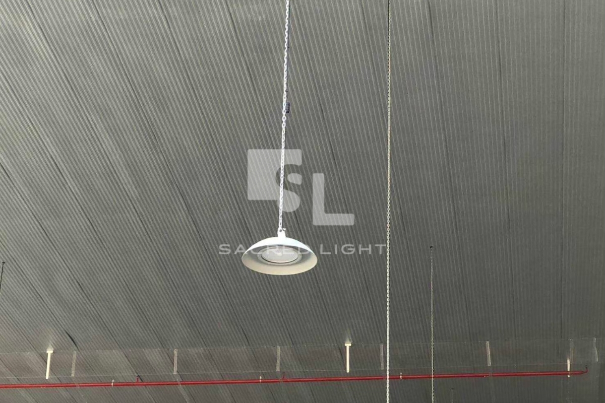 ติดตั้งโคมไฟ Clean Room MASTERPRO-C 150W คลังข้าวสาร สระบุรี