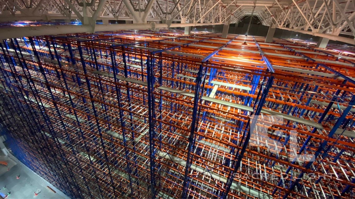 ติดตั้งโคมไฟไฮเบย์ LED รุ่น E12 โรงงานผลิตอาหารสัตว์ สระบุรี