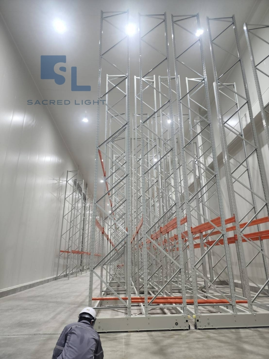 ติดตั้งโคมไฟไฮเบย์ LED รุ่น E7 โรงงานห้องเย็น บางเสาธง สมุทรปราการ