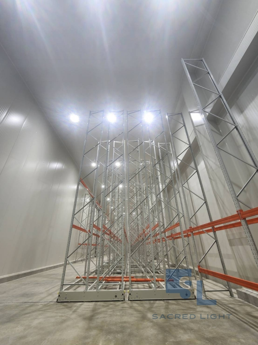 ติดตั้งโคมไฟไฮเบย์ LED รุ่น E7 โรงงานห้องเย็น บางเสาธง สมุทรปราการ