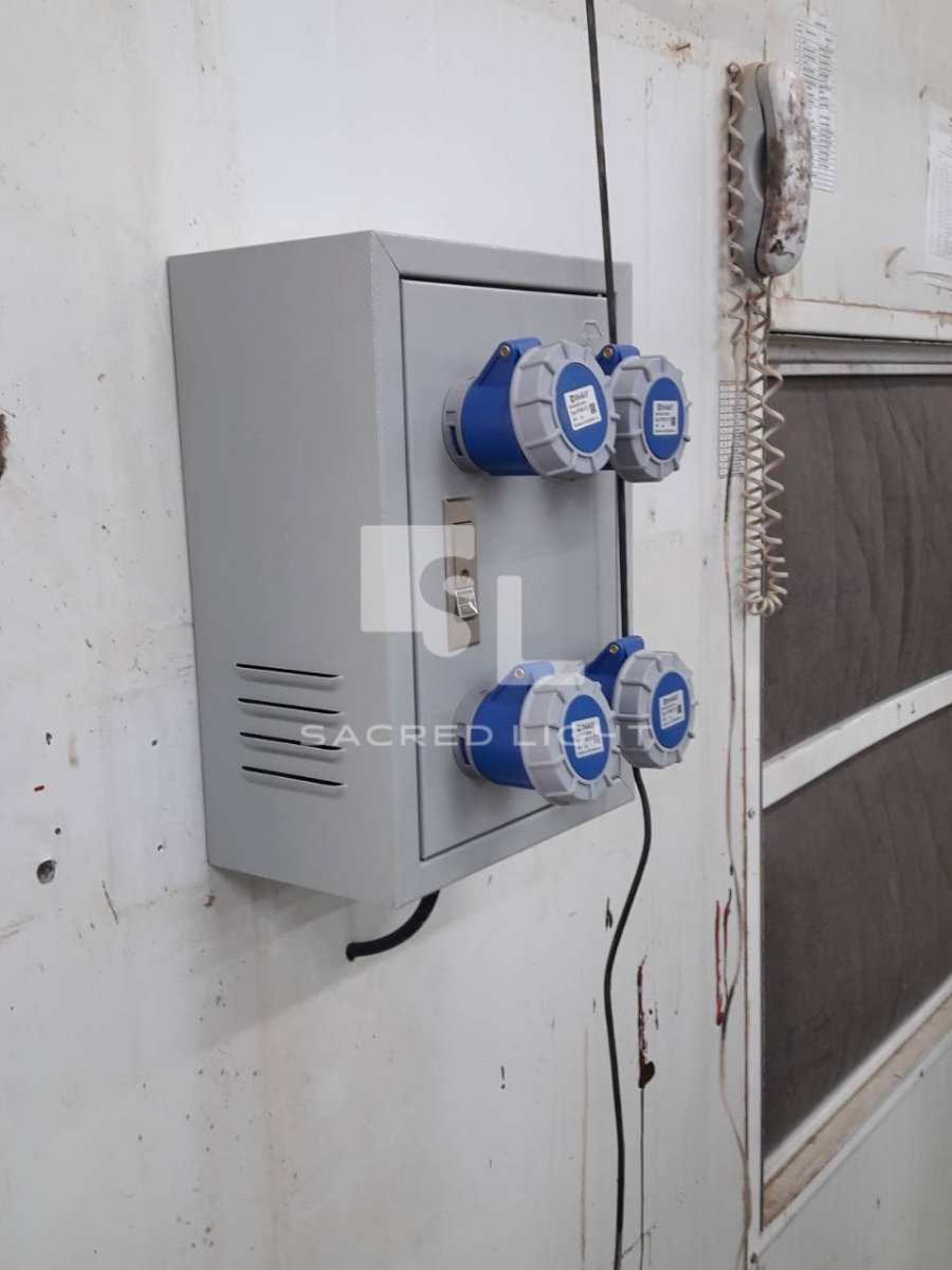 ติดตั้งโคมไฟกันระเบิด BYS Series ห้องพ่นสี โรงงานเฟอร์นิเจอร์ นครปฐม