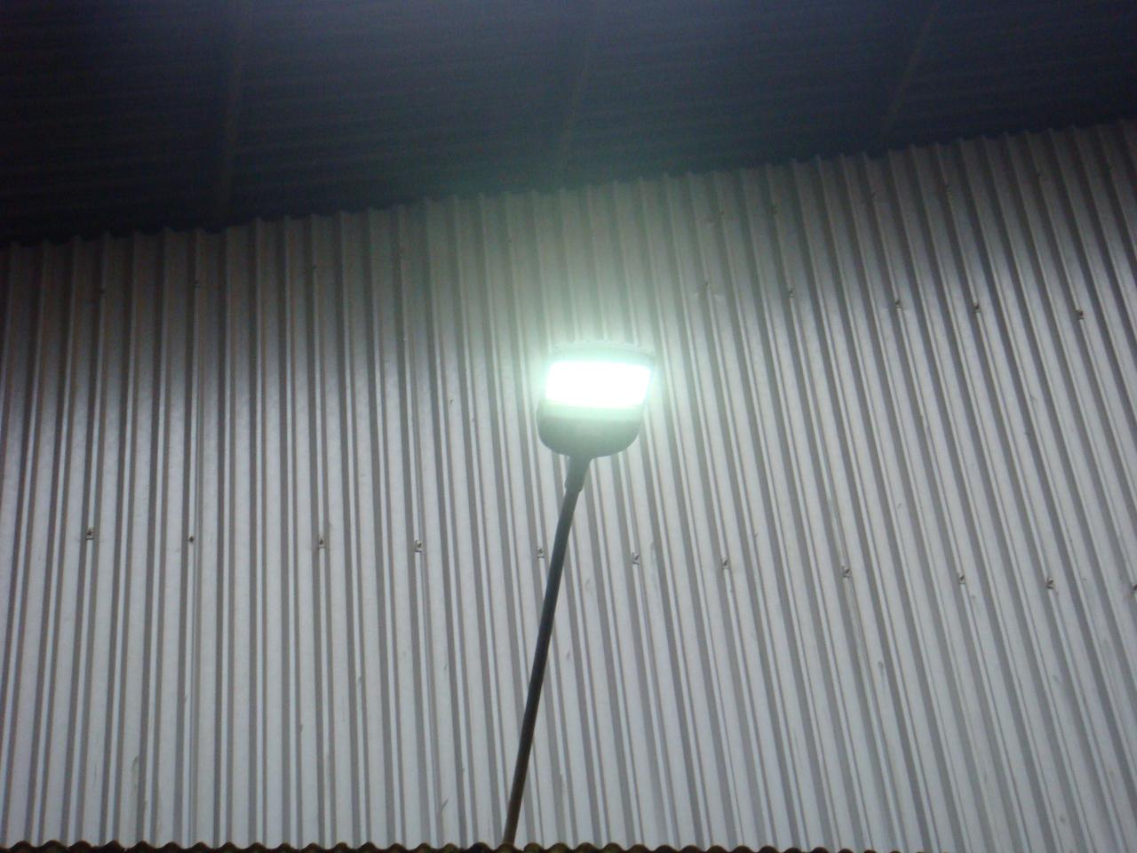 ผลงานการติดตั้งโคมไฟถนน LED (LED STREET LIGHT)