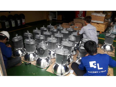 ผลงานการติดตั้งโคมไฮเบย์ LED (LED HIGH BAY) @บริษัทผลิตเครื่องดื่มน้ำอัดลม