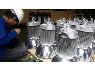 ผลงานการติดตั้งโคมไฮเบย์ LED (LED HIGH BAY) @บริษัทผลิตเครื่องดื่มน้ำอัดลม