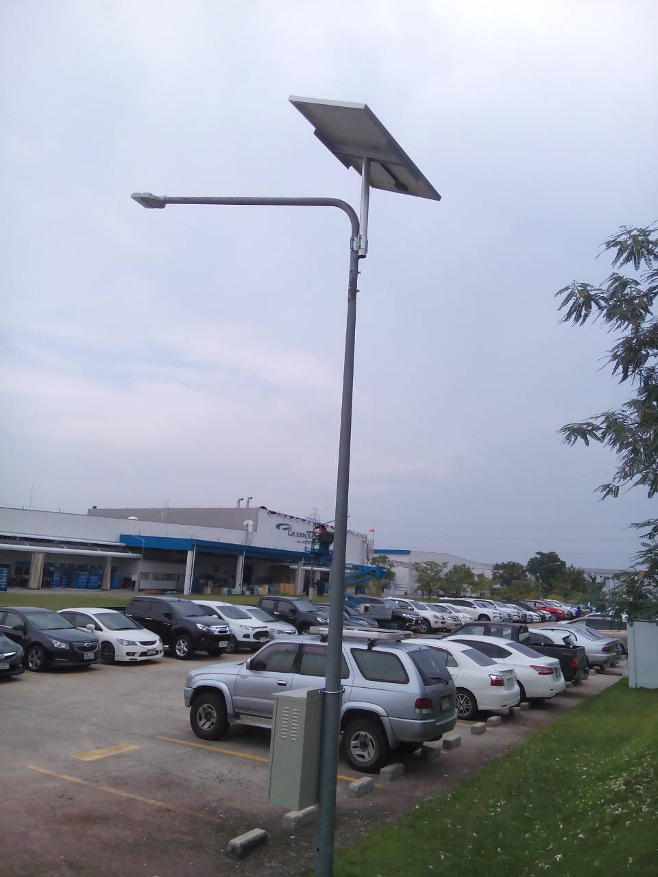ผลงานการติดตั้งโคมไฟถนน LED ระบบโซล่าเซลล์ (SOLAR LED STREET LIGHT) @บริษัทผลิตชิ้นส่วนยานยนต์
